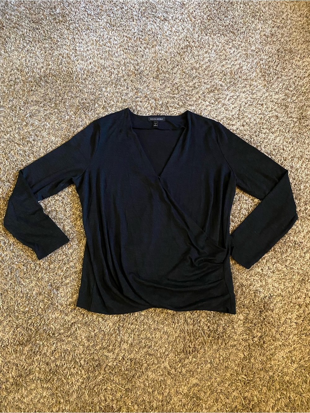 Banana Republic Black Long Sleeve Wrap Blouse Size Large Petite